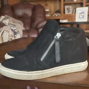 Madden Girl Black High-Top Sneakers with Zipper